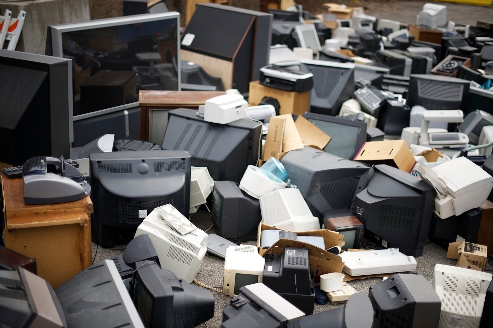 Monitor & LCD Disposal Overview 2